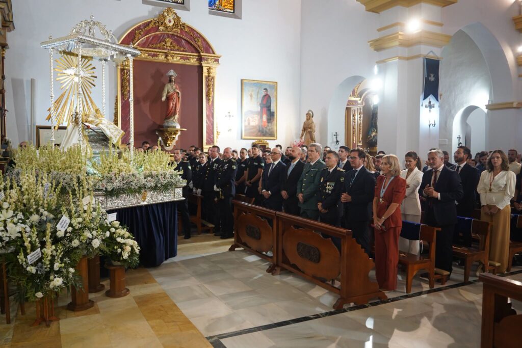 833574323 2890833144606986 7699795831211816426 n - La Divina Infantita vuelve a recorrer el centro de El Ejido junto a sus devotos