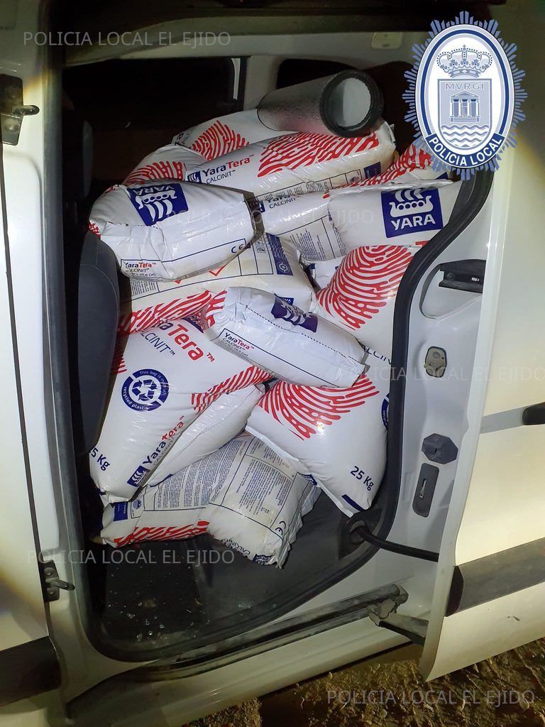 848271200 1397592429092143 5914443764968193769 n - La Policía Local de El Ejido recupera más de 1.300 kilos de productos fitosanitarios robados a un almacén agrícola