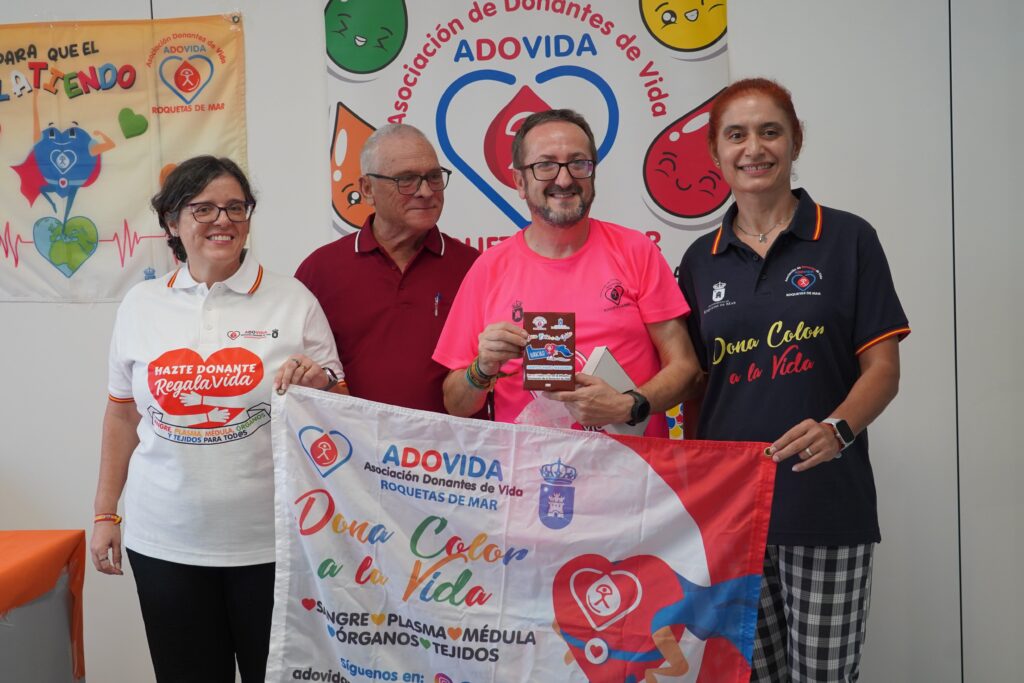 DSC09278 edited - ADOVIDA Roquetas de Mar reconoce la solidaridad de los donantes con nombres y apellidos