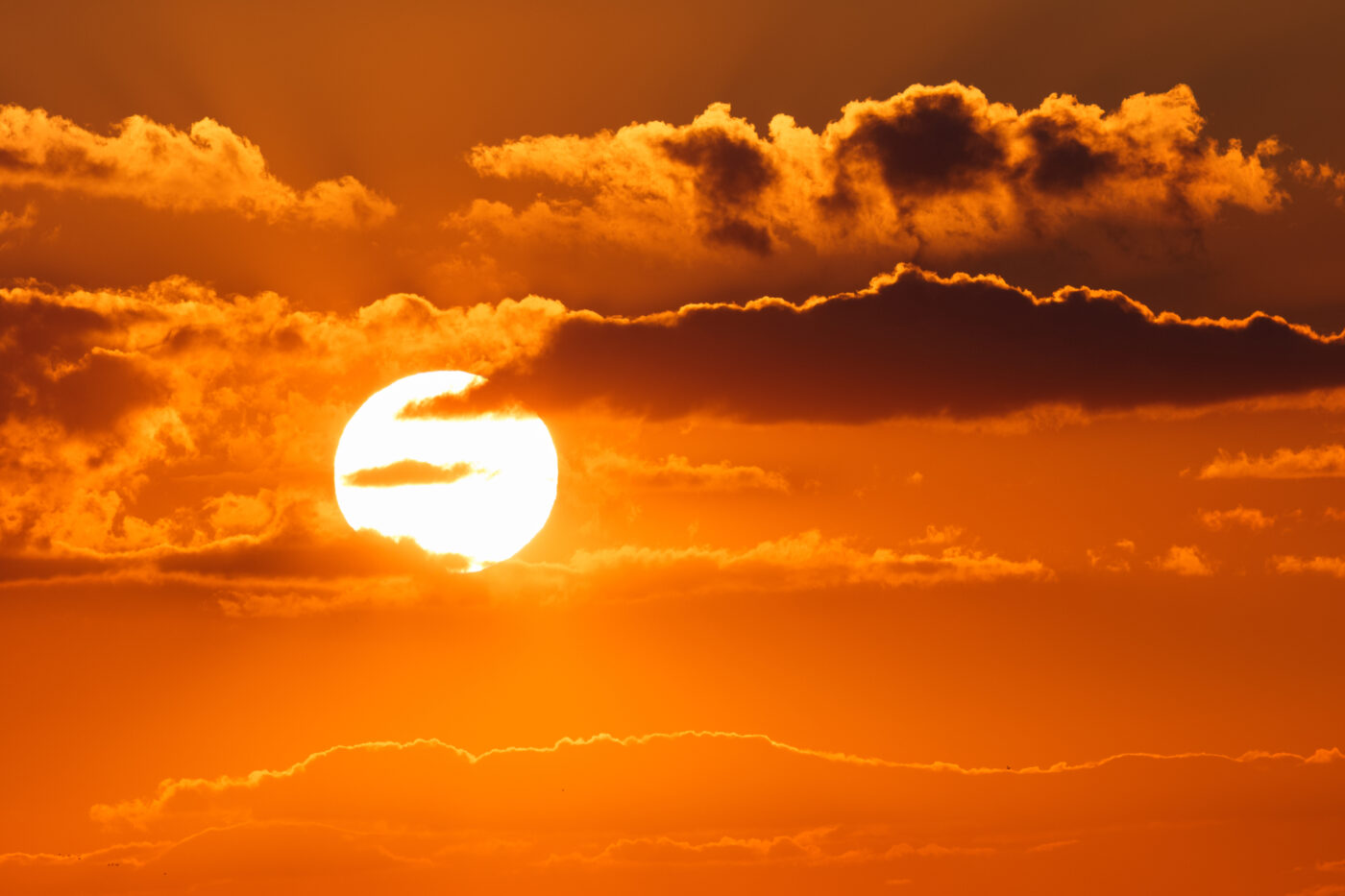 breathtaking sunset evening scaled - Inicio