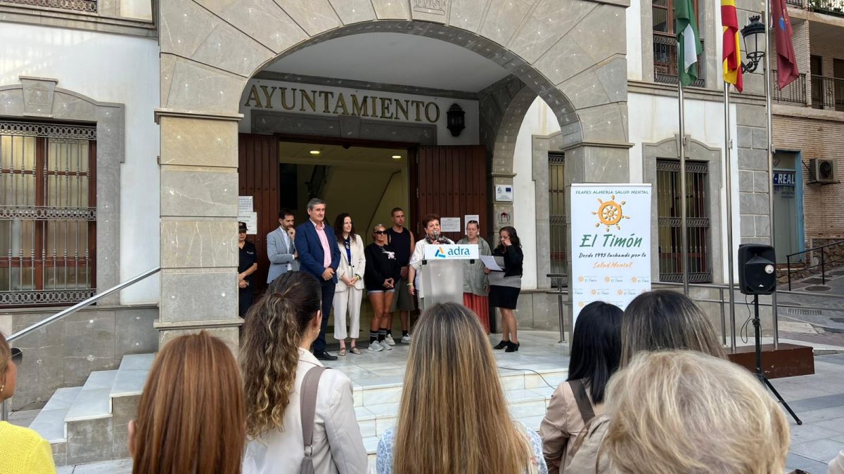 Adra reafirma su apoyo hacia las personas con problemas de salud mental y sus familias