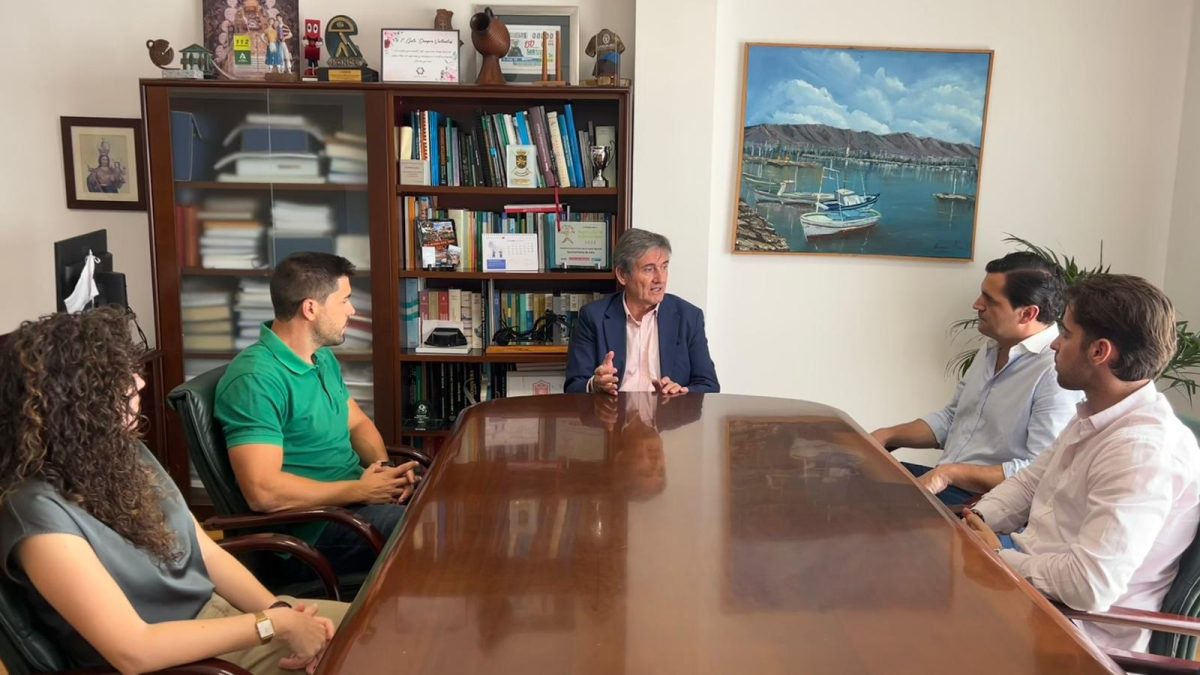 Manuel Cortés se reúne con el director general del IAJ para abordar iniciativas dirigidas a los jóvenes