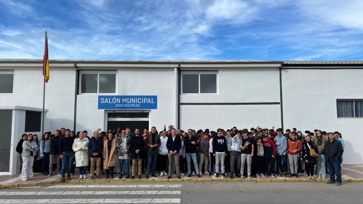 Los estudiantes abderitanos celebran la Constitución. /DC