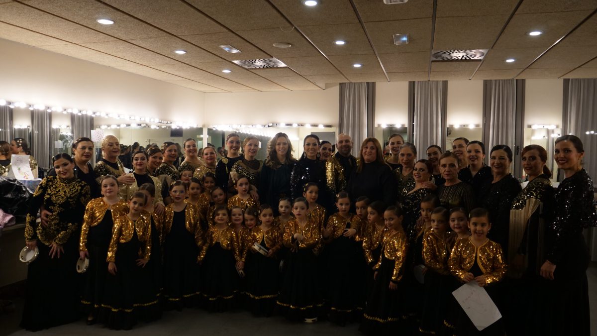 Artistas de la gala navideña. /DC