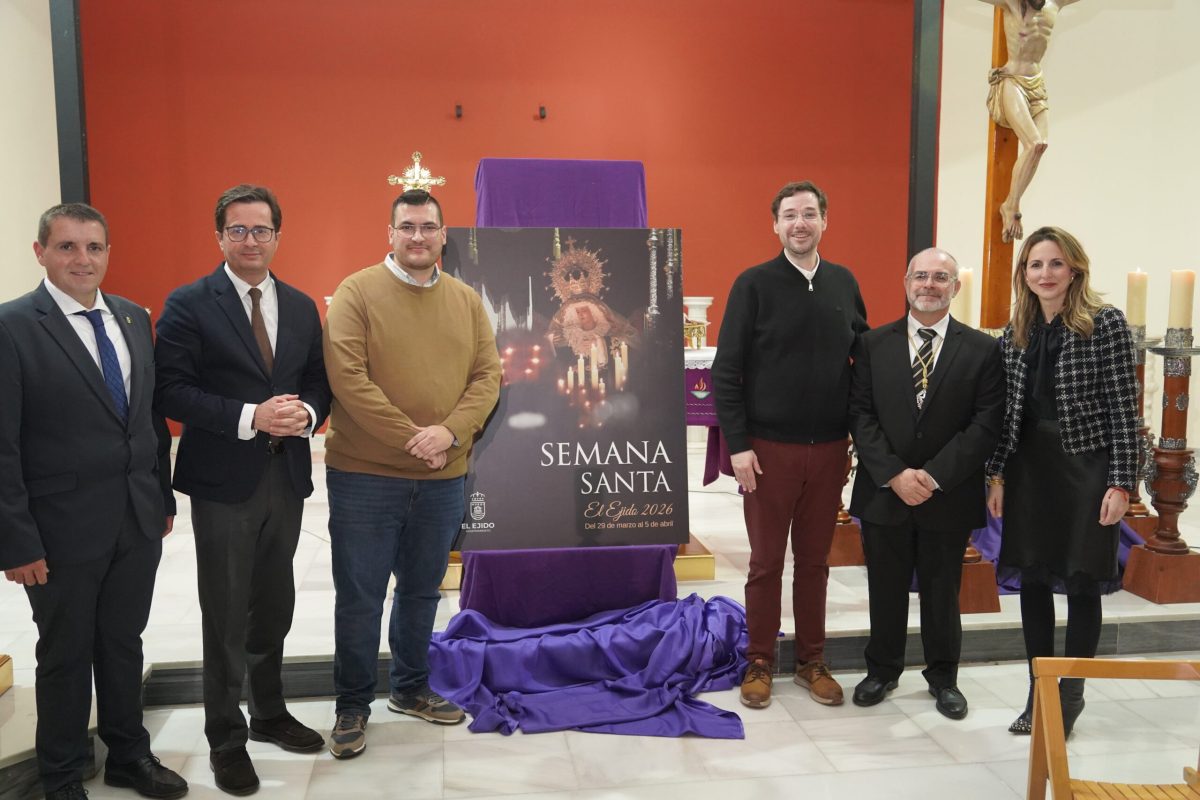 Una impactante imagen de la Virgen de los Dolores de Santa María del Águila protagoniza el cartel de la Semana Santa de El Ejido 2026