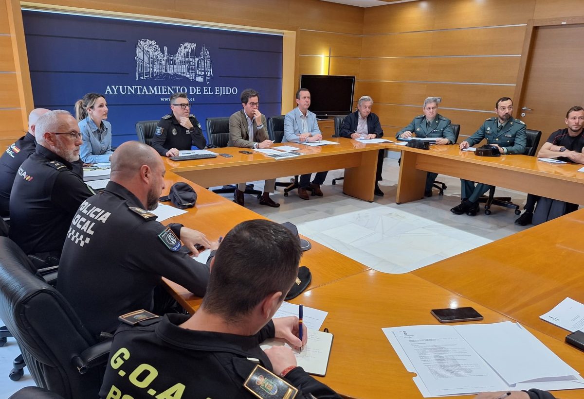 Junta Local de Seguridad en El Ejido preparatoria para las Fiestas de San Marcos
