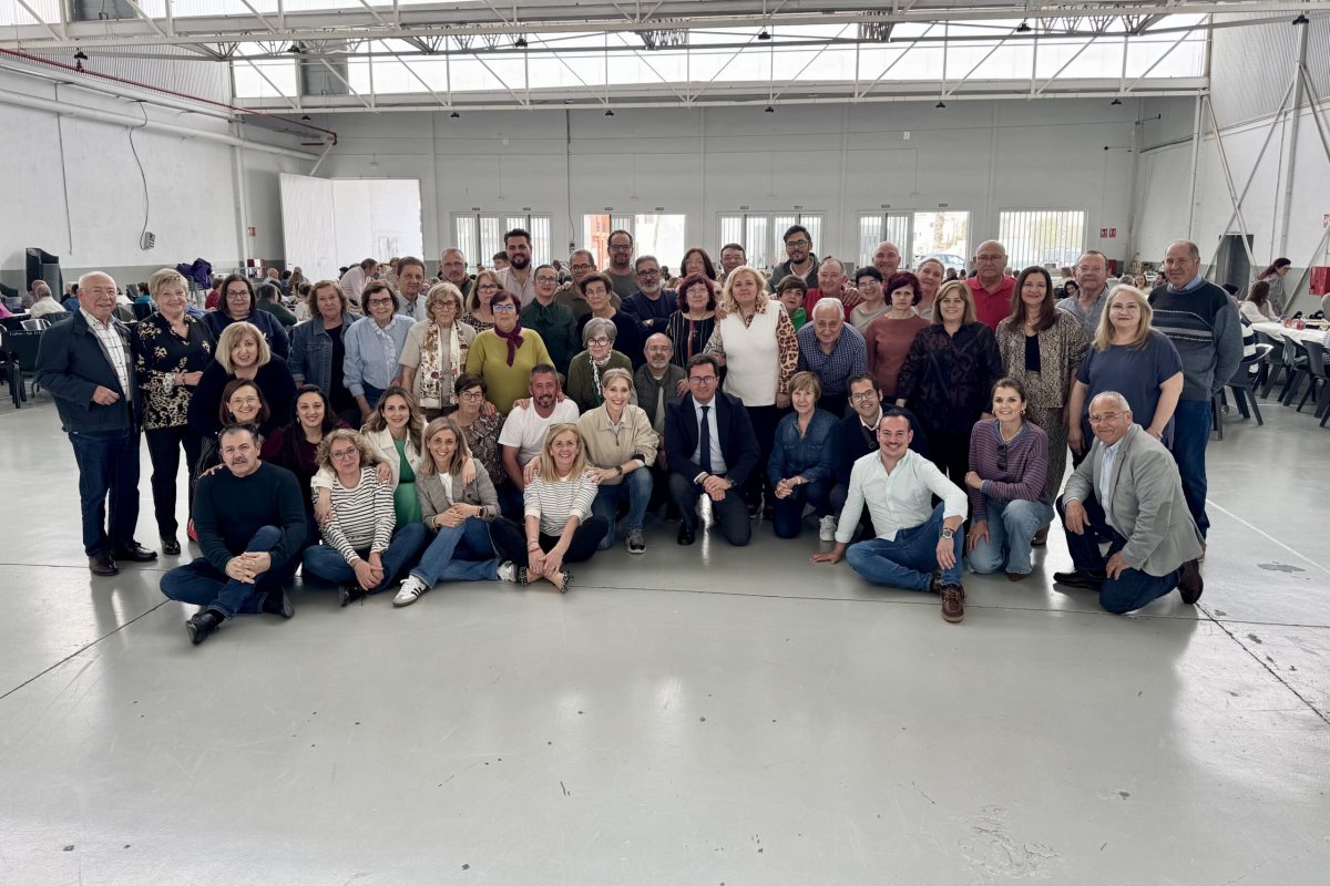 Las hermandades de la Parroquia de San Isidro Labrador organizan una jornada de convivencia en la Nave de Ejidomar