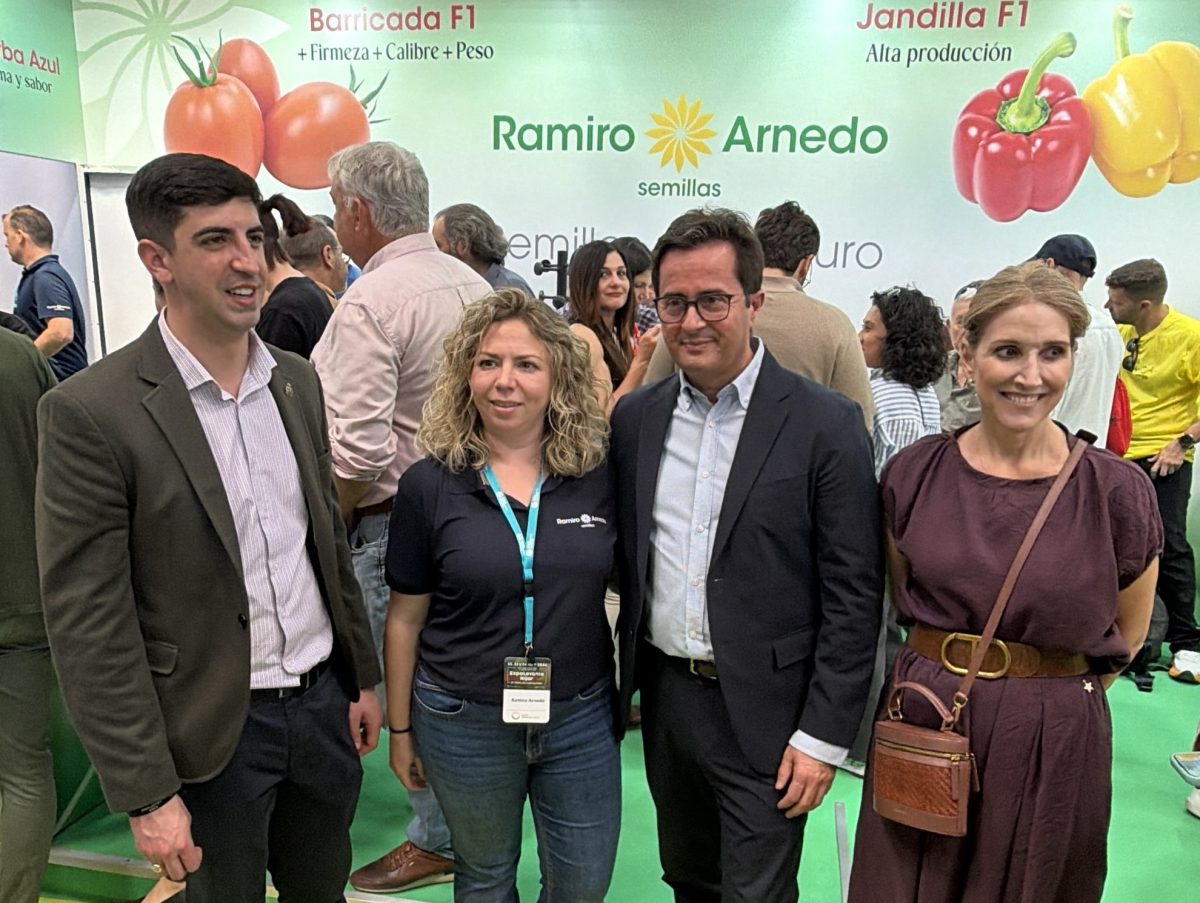 Góngora ha acudido junto al concejal de Agricultura, Manuel Martínez. /DC
