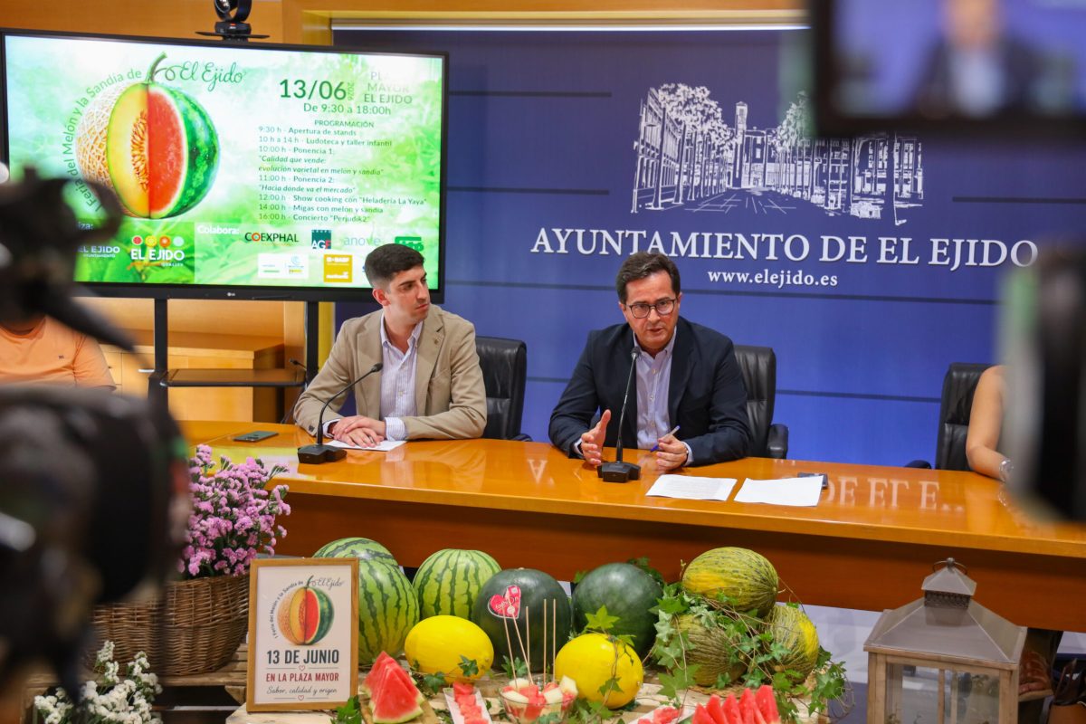 Presentación de la primera feria del melón y la sandía de El Ejido
