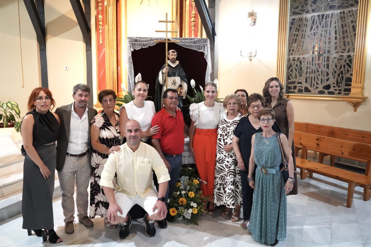 La alcaldesa acudió junto a miembros de su equipo de Gobierno. /DC
