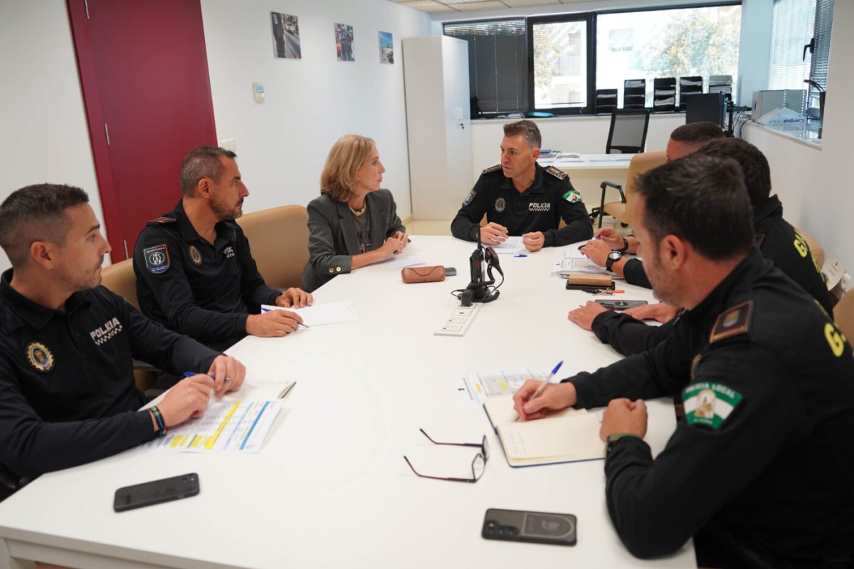 Reunión con la jefatura de Policía Local de El Ejido. /DC