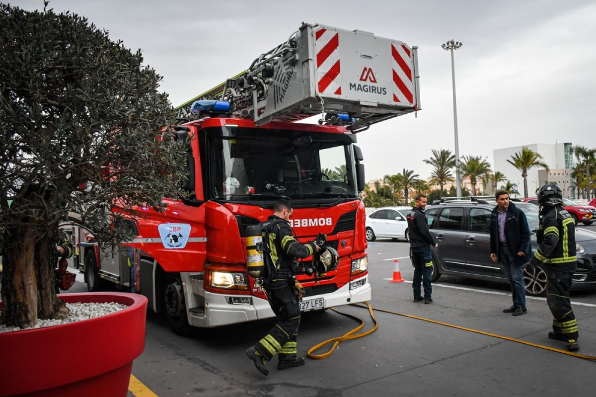 Camión del Consorcio de Bomberos del Poniente durante un simulacro./ DC