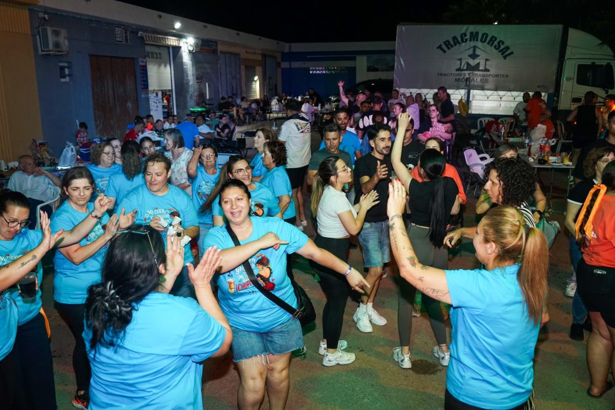 Así viven las fiestas en Llanos de Vícar. /DC