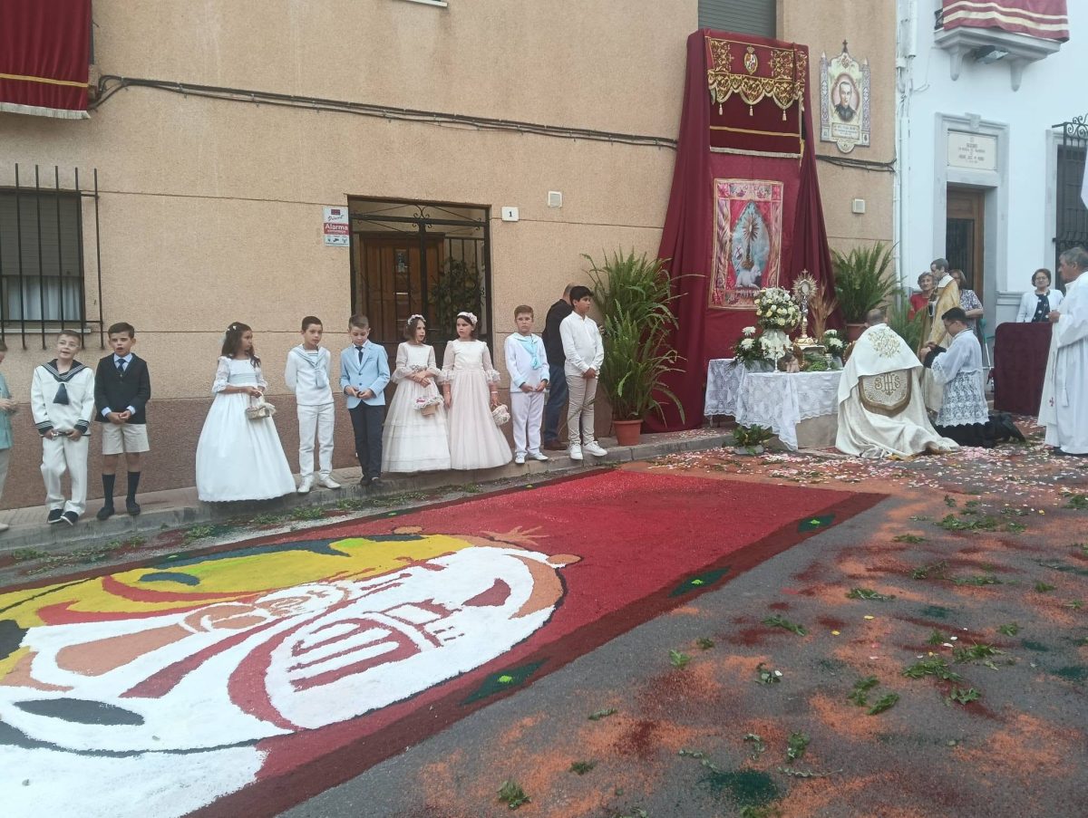 Dalías celebra la festividad del Corpus Christi