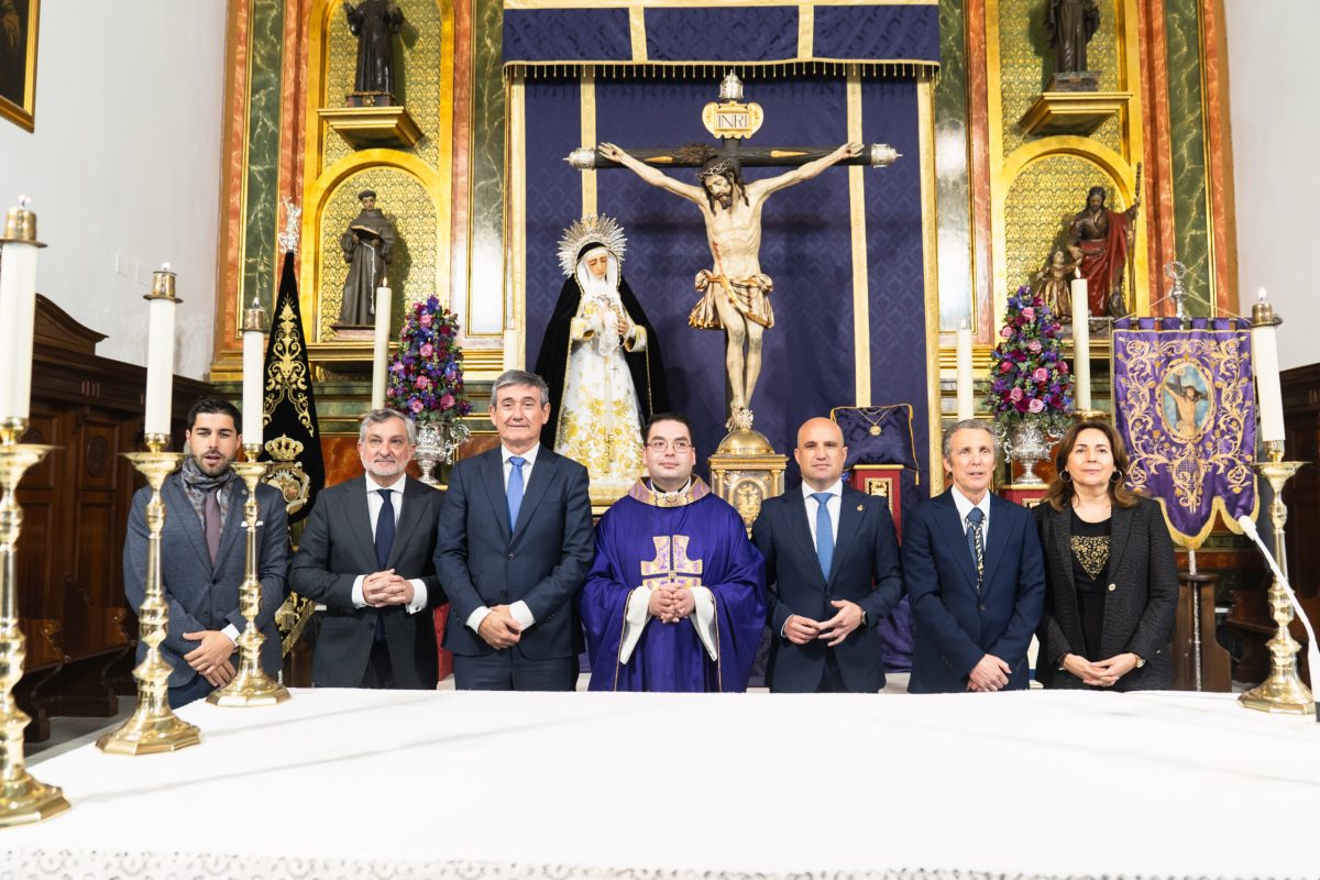 Diputación concede el Escudo de Oro de la Provincia al Cristo de la Expiración de Adra