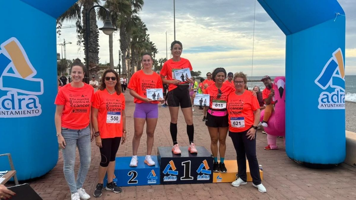 Más de 800 participantes en la carrera 'Adra, en marcha contra el cáncer'