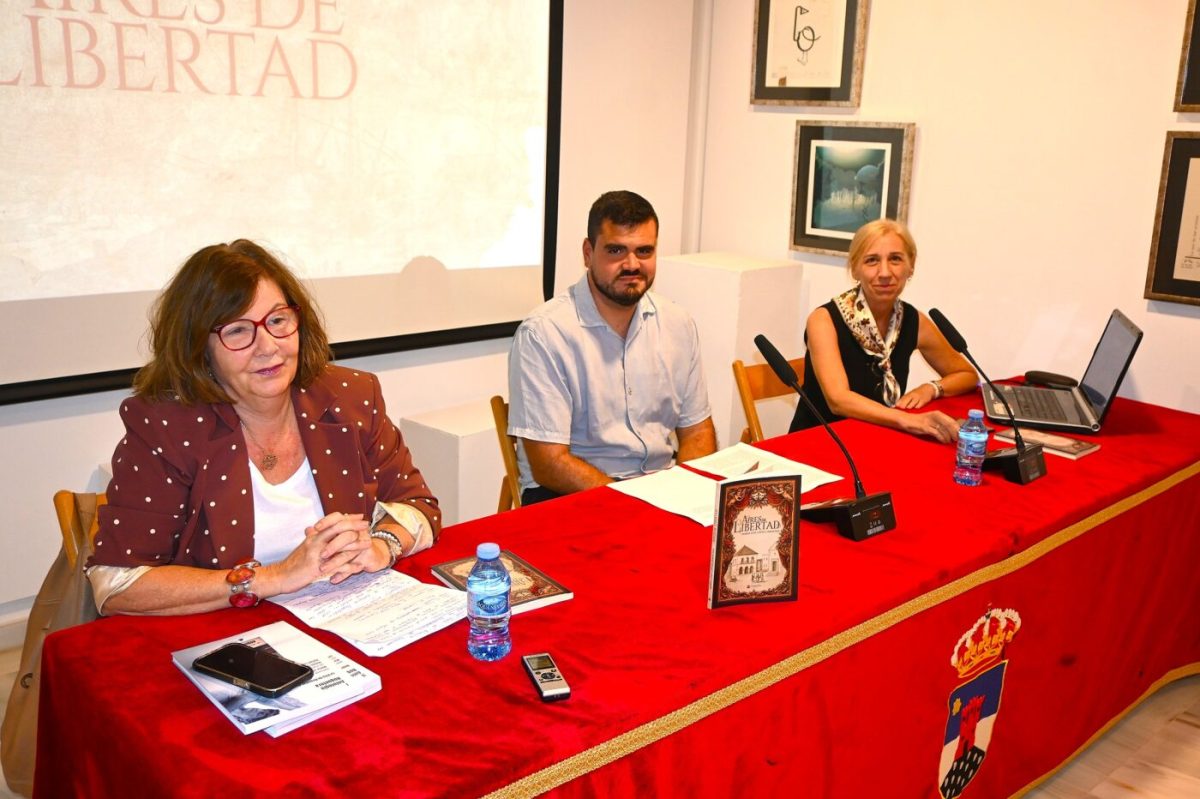 Charo Serrano, Juan Antonio Martínez y María José López Carmona