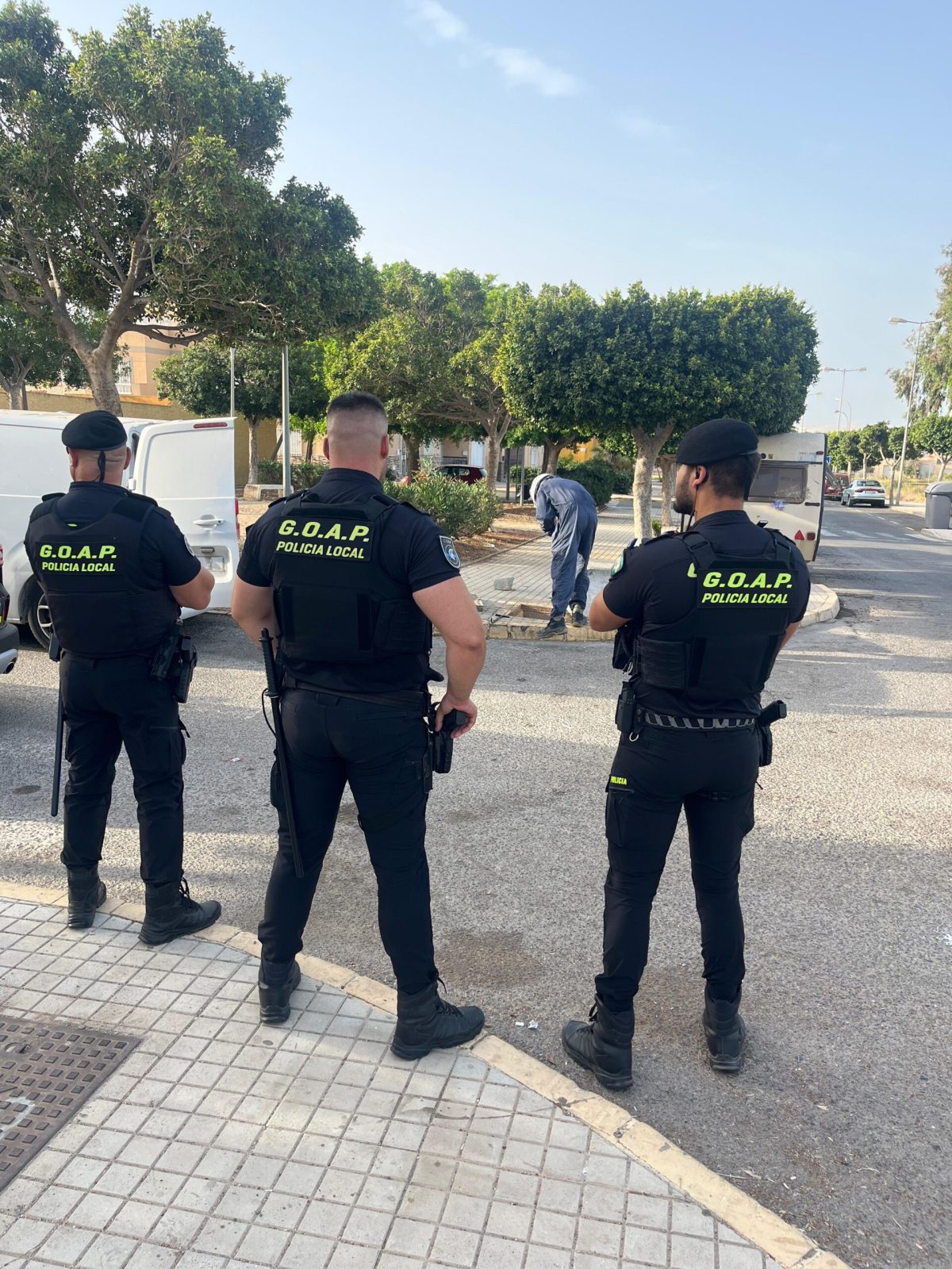 Una nueva actuación de la Policía Local en Santa María del Águila elimina 40 enganches ilegales a la red eléctrica