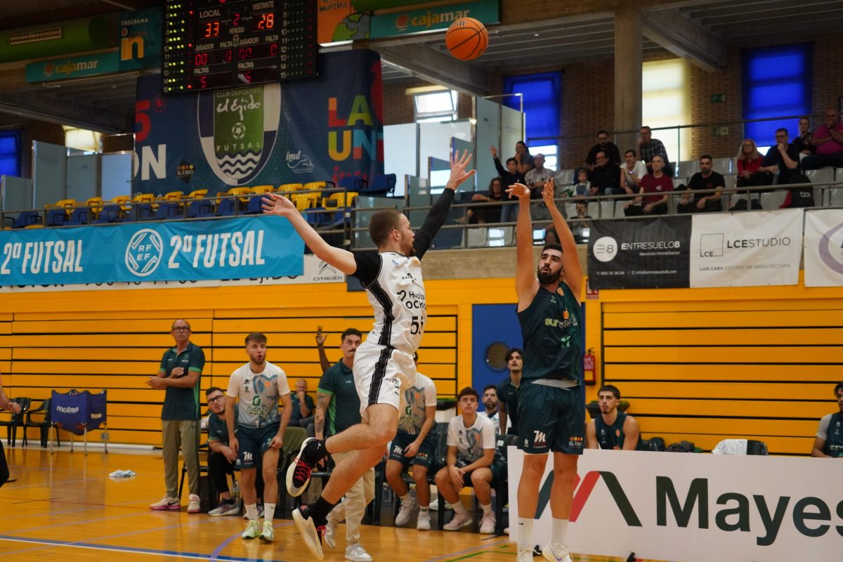 Juan Yélamos seguirá en el equipo la temporada que viene