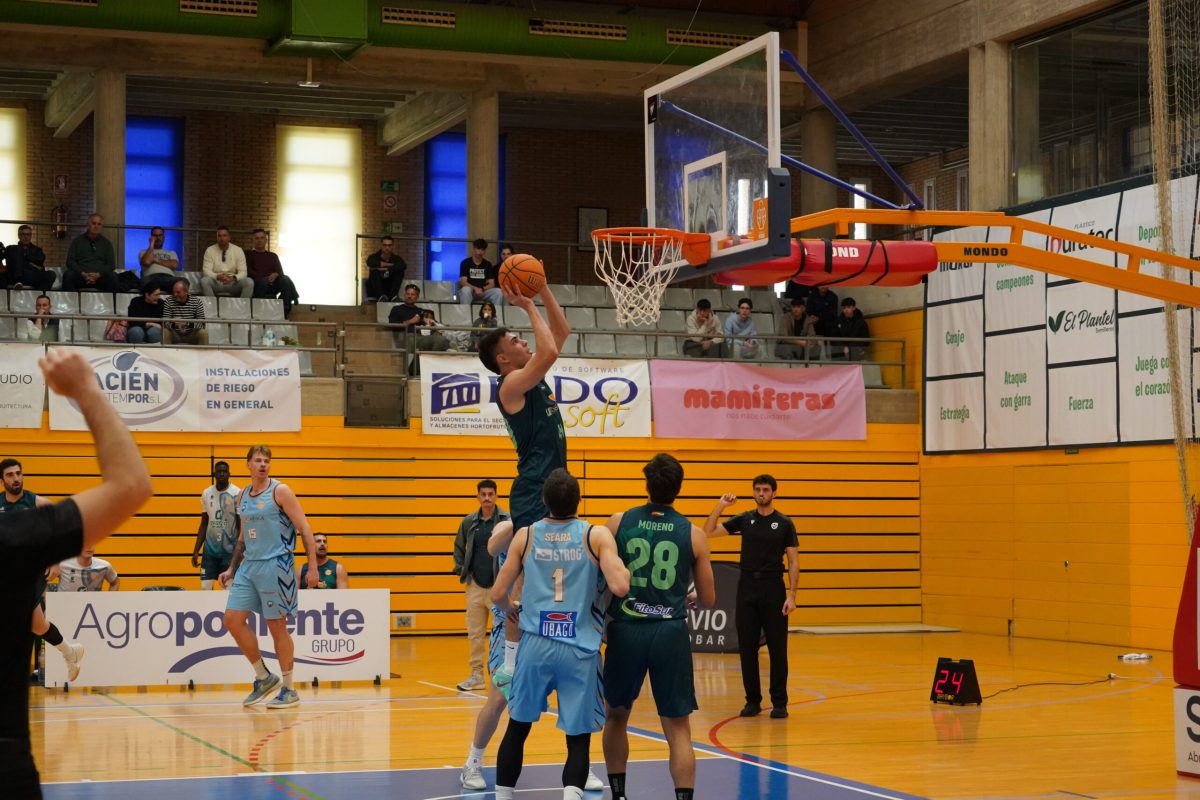 Gonzalo Carral, MVP del partido con 22 puntos, 10 rebotes y 2 asistencias. /ANA GUTIÉRREZ
