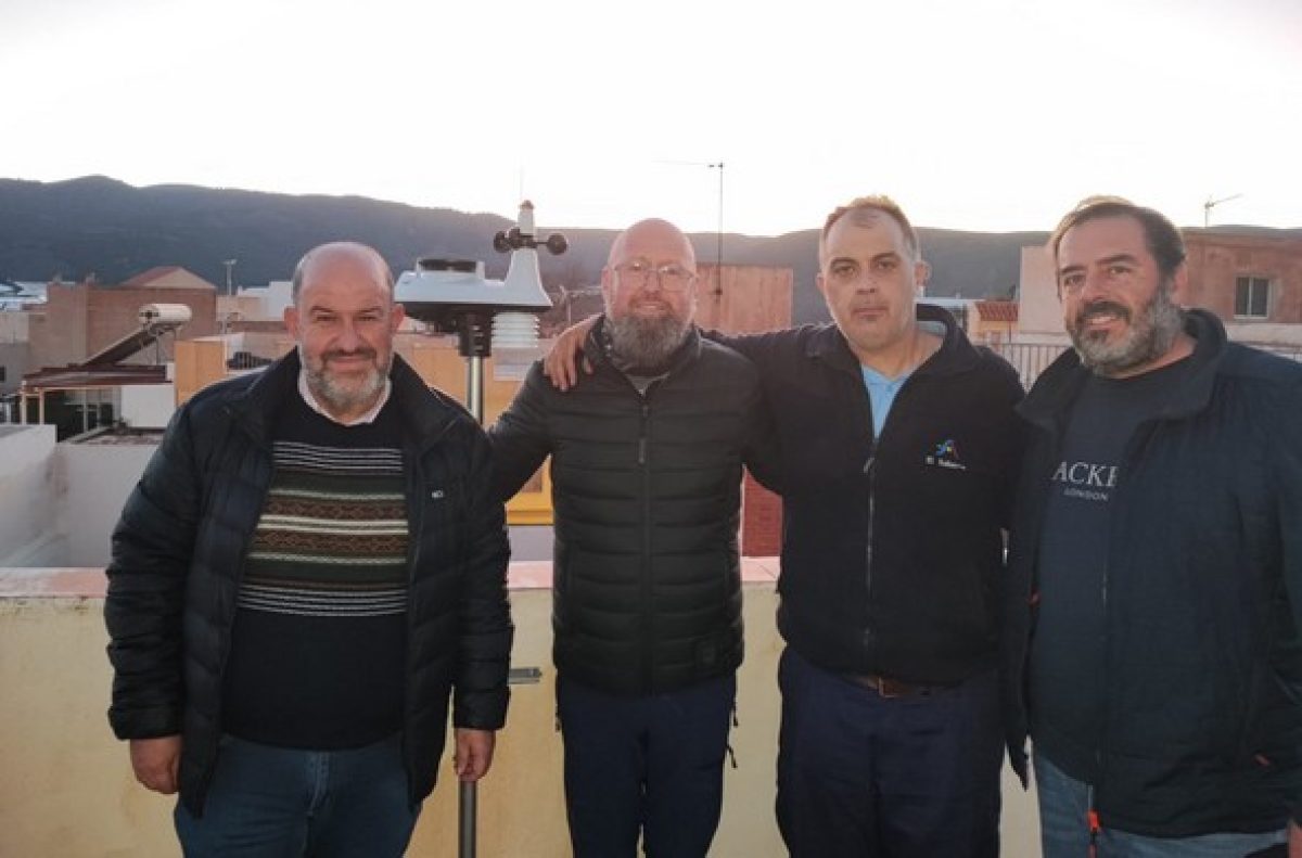 Juan Criado, en el centro, junto a Francisco Lirola y Ezequiel Góngora. /DC