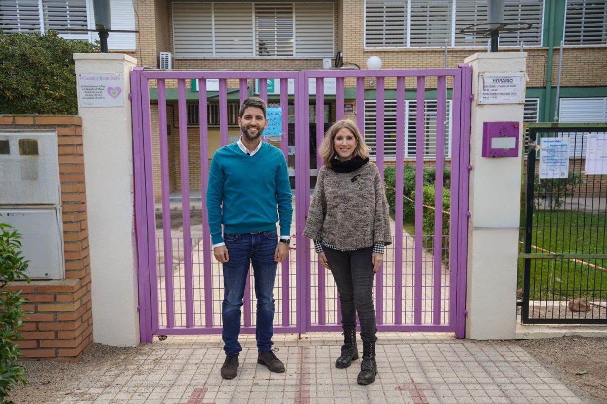 Julia Ibáñez con el concejal de Educación de El Ejido, Javier RodríguezLOCALIDAD