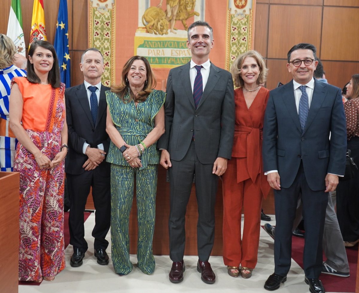 Cargos del PP que forman parte de la Mesa del Parlamento andaluz. /DC