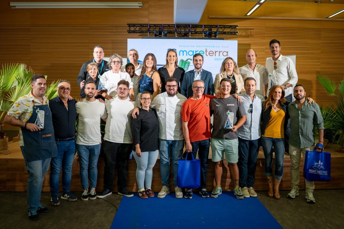 Foto final del I Congreso MareTerra con los participantes
