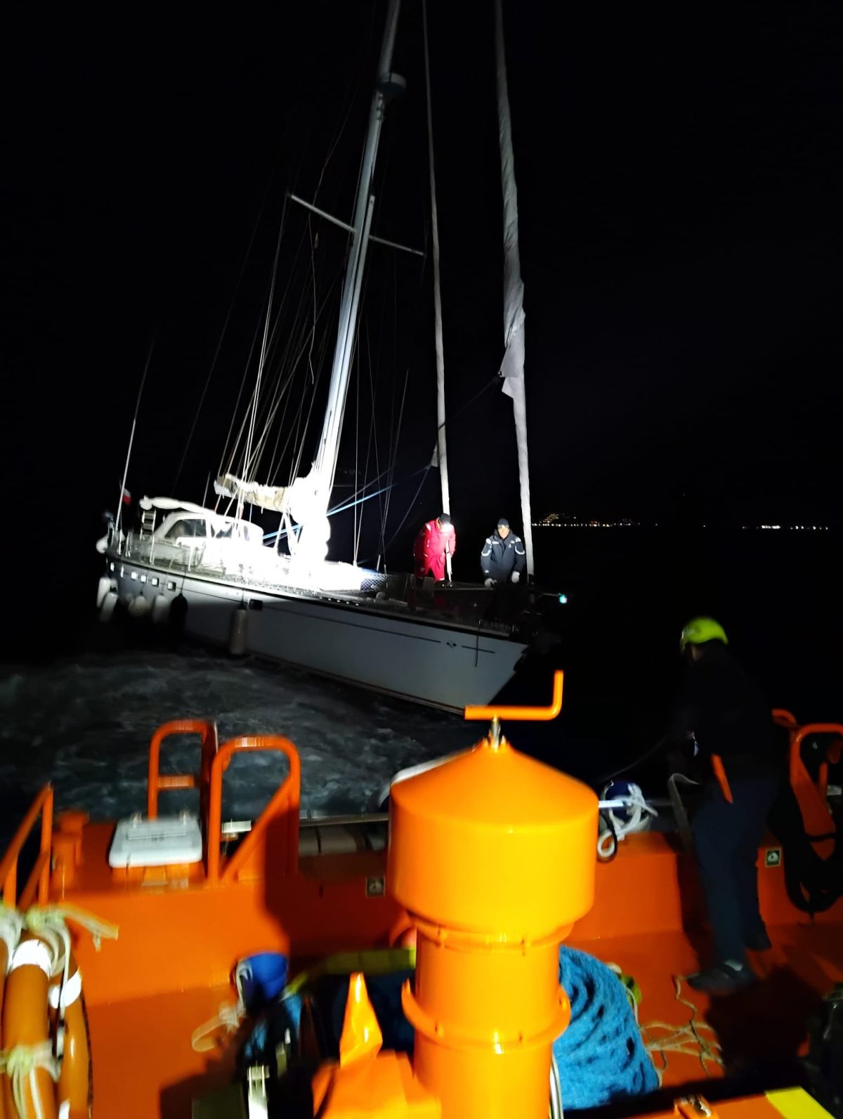 Imagen del rescate por Salvamento Marítimo. /DC
