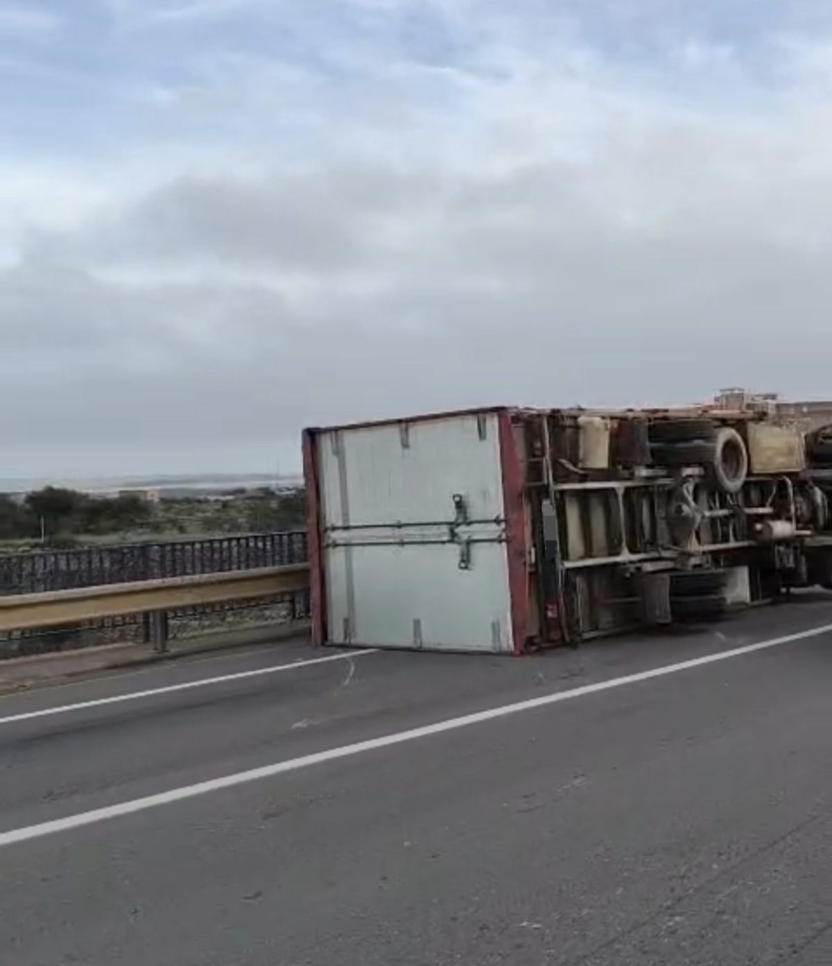 Imagen del camión accidentado. /DC