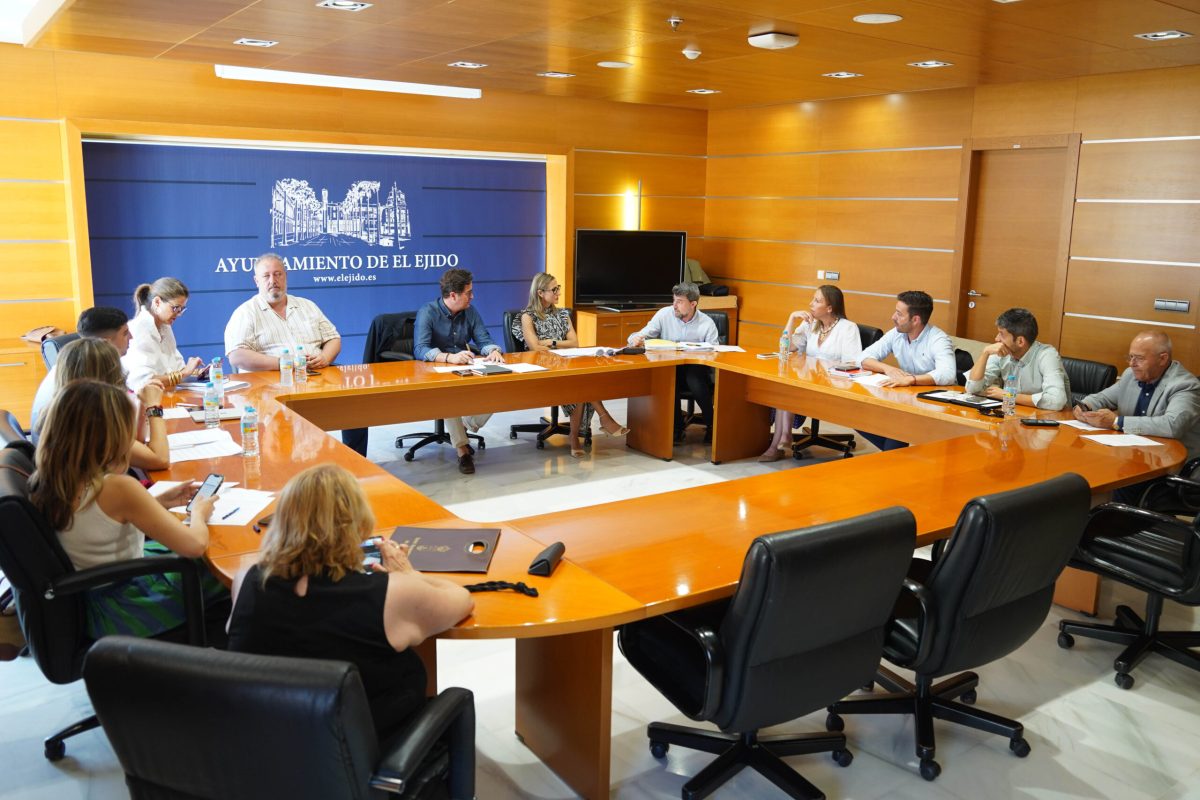 Junta de Gobierno celebrada en El Ejido