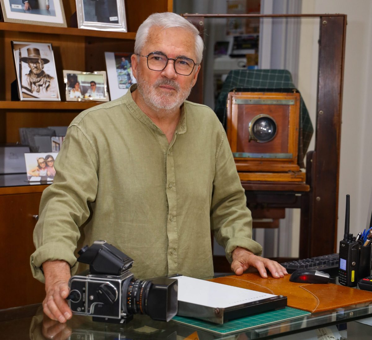 Gabriel Gómez, Lico, en su tienda Geyvan