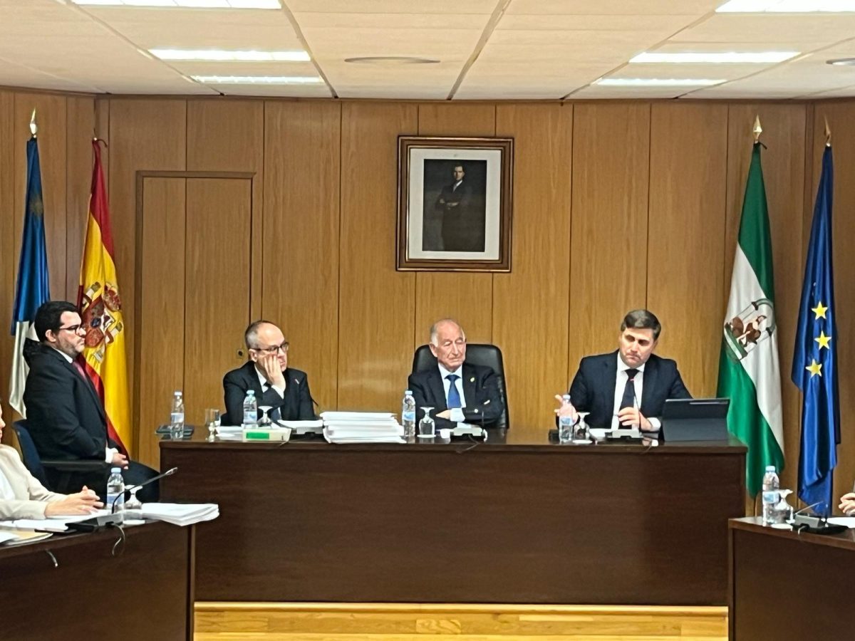 La moción del Partido Popular incluye otras prendas que oculten el rostro. /DC