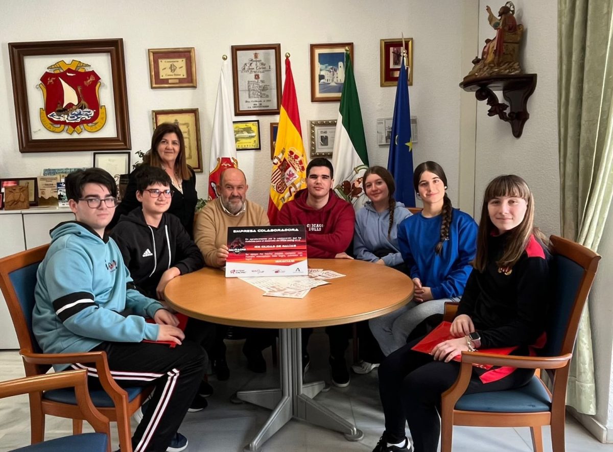 Visita del equipo al Ayuntamiento. /DC