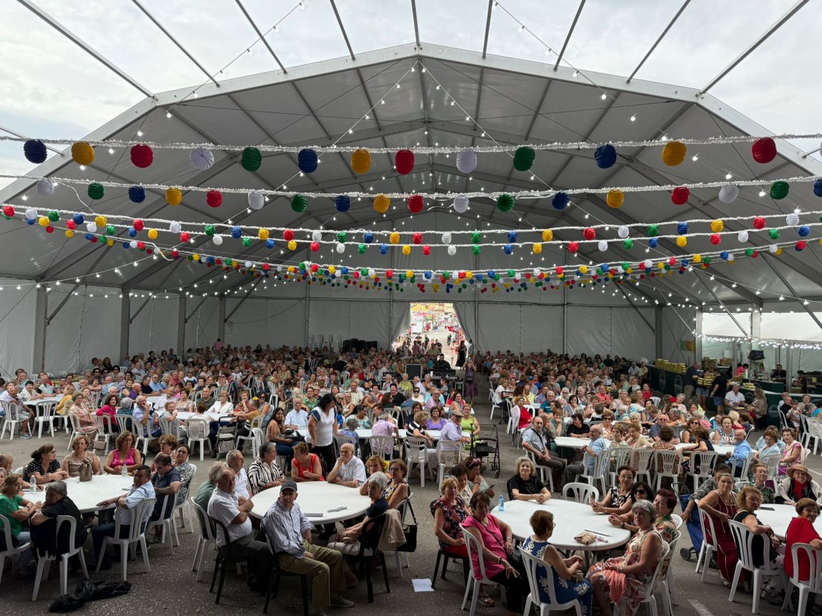Verbena del Mayor en la Feria de Adra 2025. /Ayto. Adra