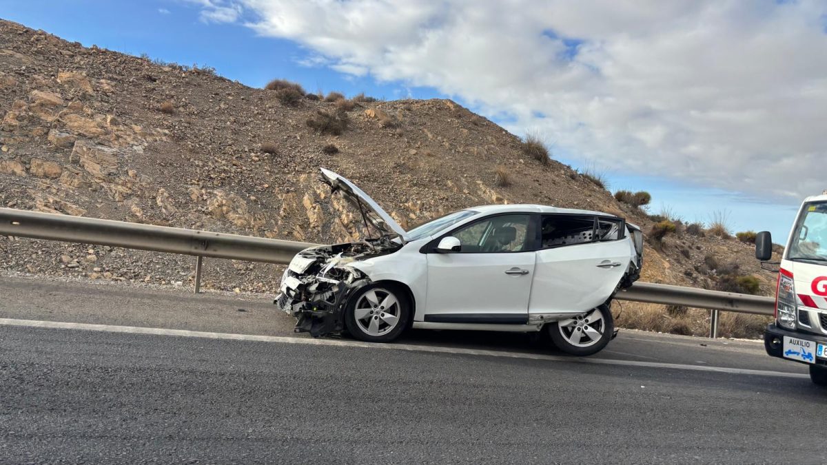 Uno de los vehículos accidentados. /DC