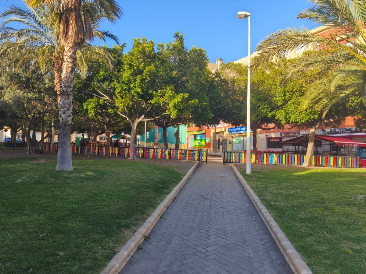 En el Parque Hermanos Espinosa hay varios negocios afectados. /F. L. V.