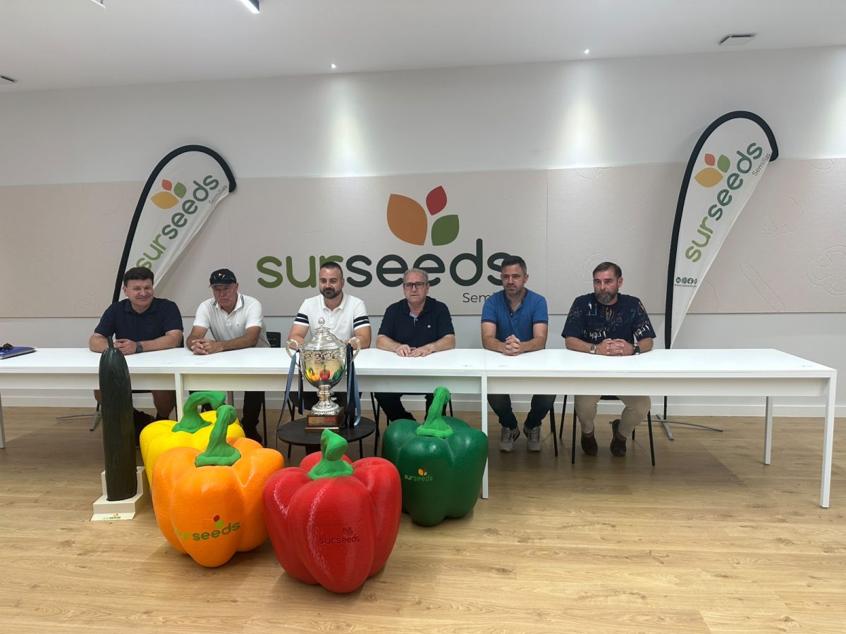 Presentación del nuevo patrocinador en las instalaciones de SURSEEDS.