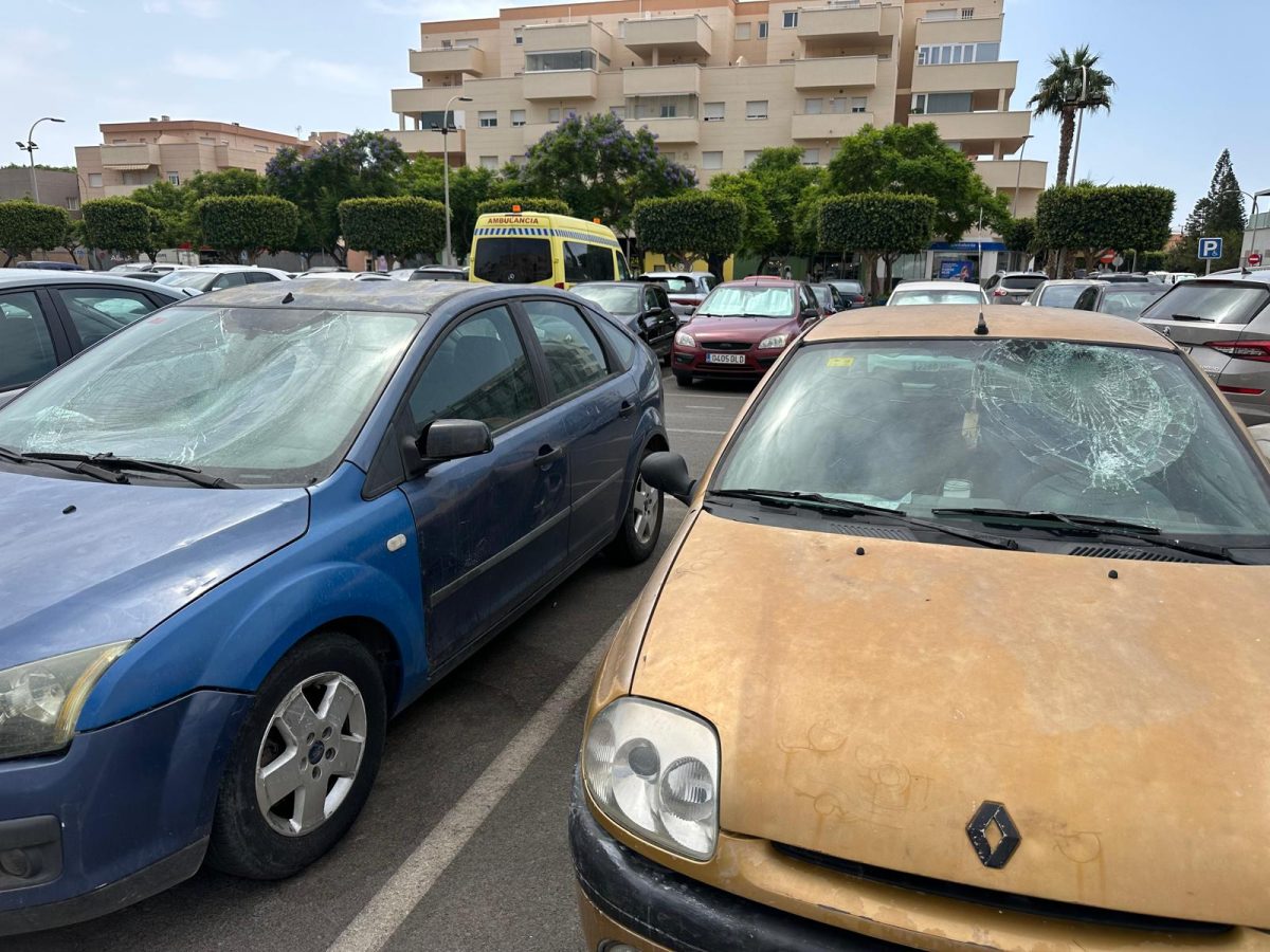 Dos de los coches afectados.