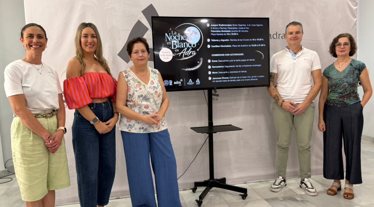 Presentación de la Noche en Blanco de Adra. /DC