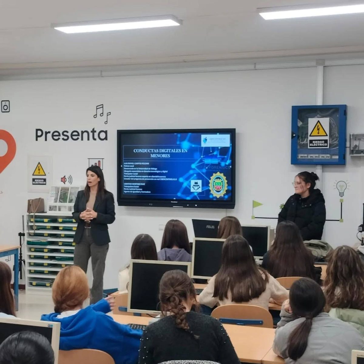 Charla en el IES Ciudad de Dalías. /DC