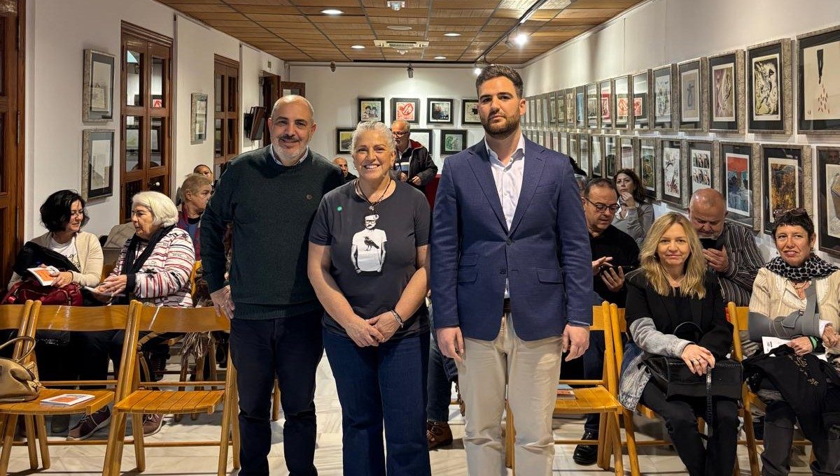 Inma Pelegrín con Juan Carlos Muyor y Diego Reche