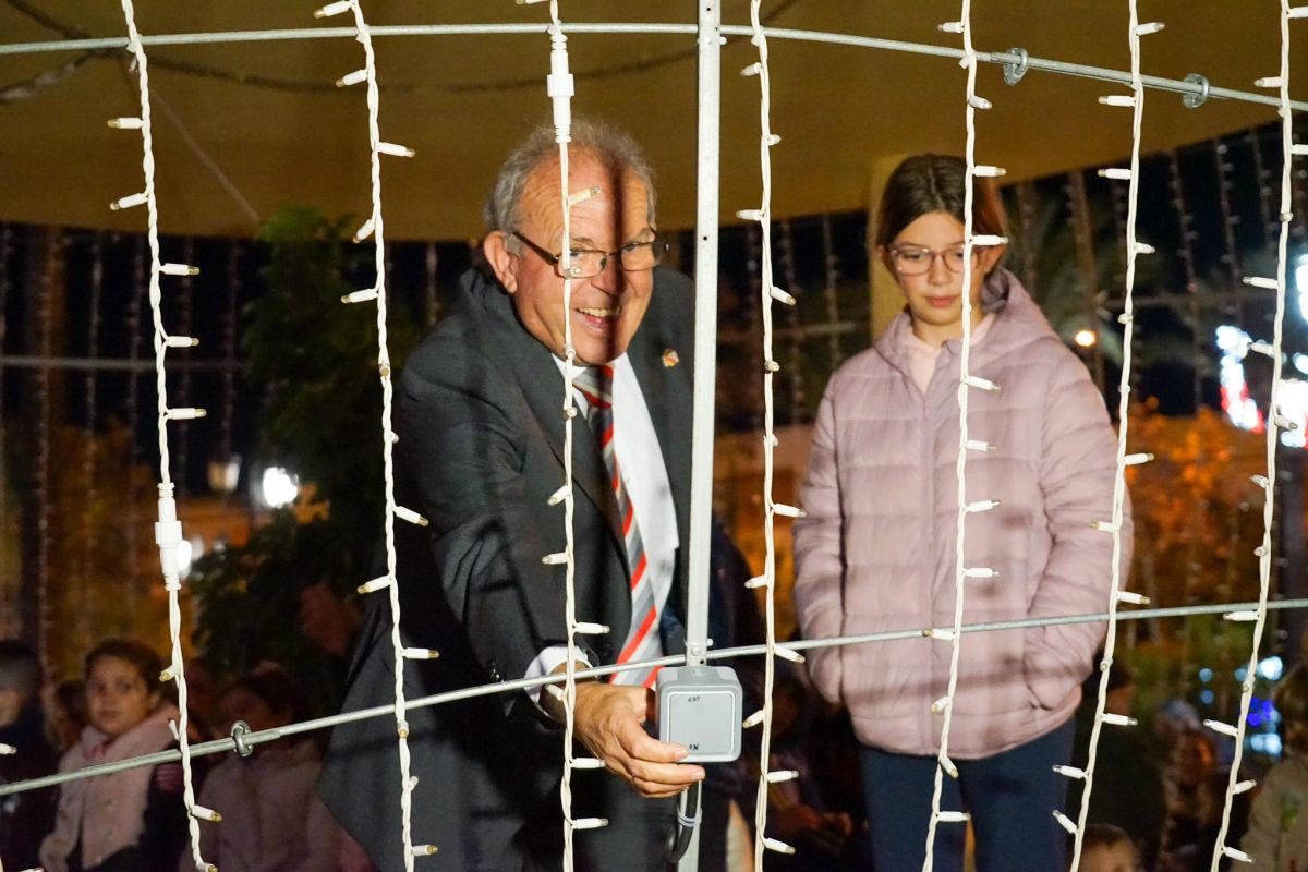 El encendido del alumbrado abre la Navidad en Vícar
