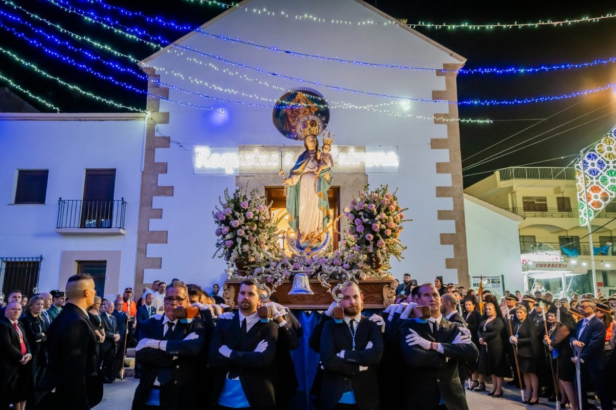 Procesión Virgen del Rosario.