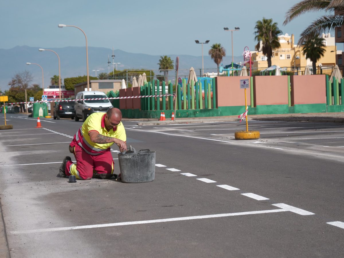 Instalación del sistema de gestión inteligente de los aparcamientos en las zonas de playa