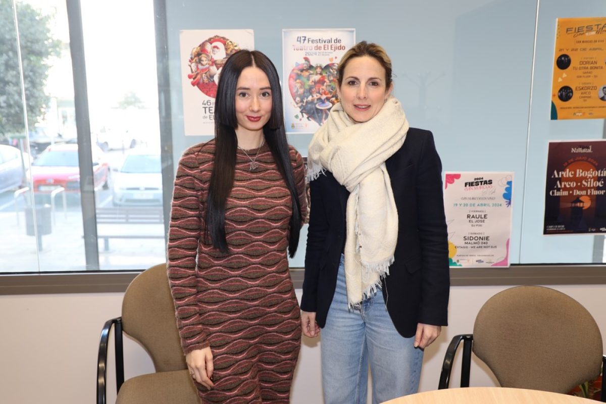 El área de Cultura prepara nuevos proyectos con la diseñadora ejidense Silvia Acién para descubrir la moda sostenible