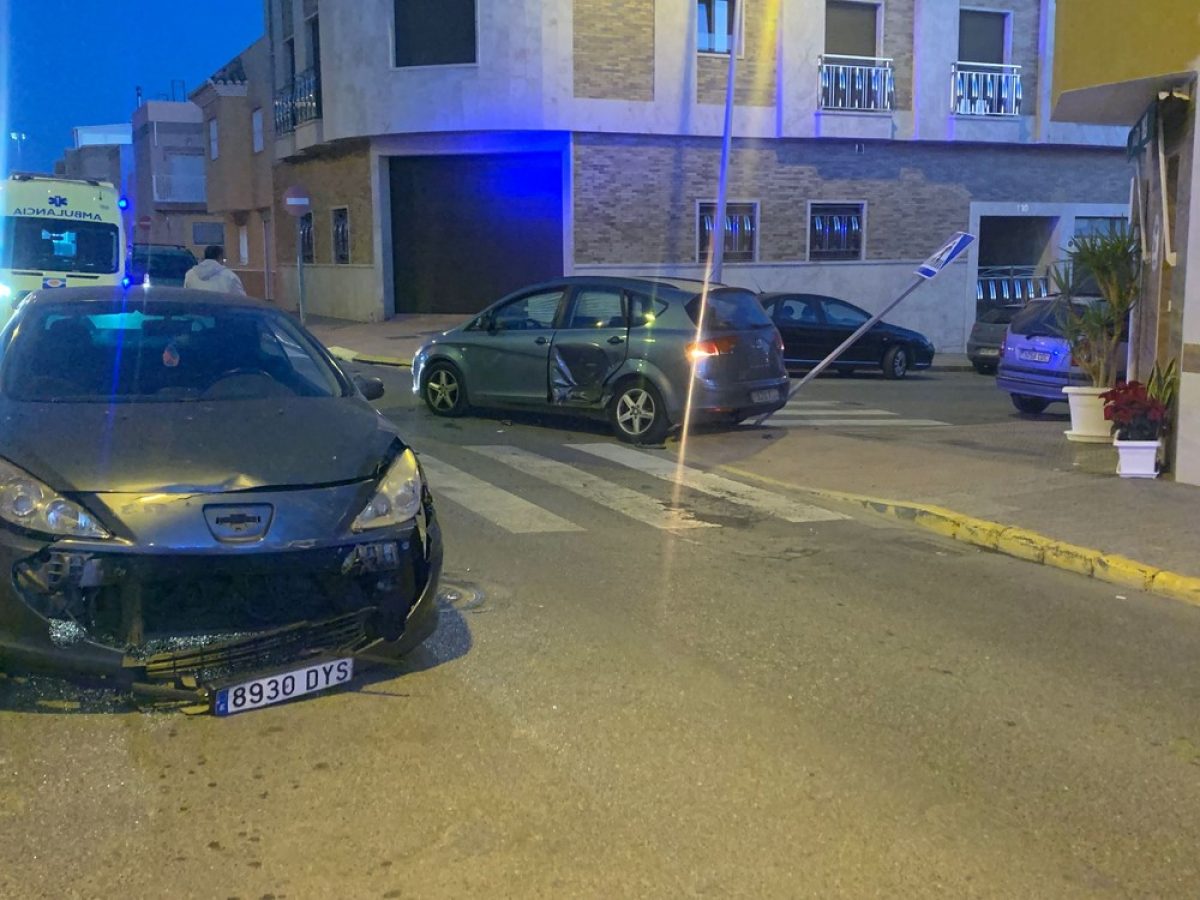 Accidente en Santa María del Águila junto al Pabellón