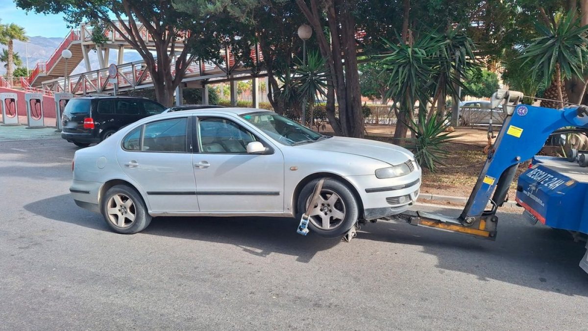 La Policía Local de El Ejido mantiene la presión sobre los taxis piratas