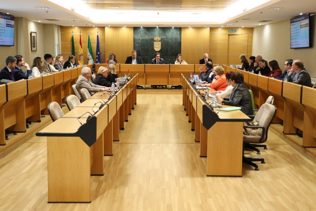 El equipo de gobierno lamenta \"el desconocimiento de VOX de la realidad del campo almeriense, de la normativa y de la gestión de restos vegetales\"
