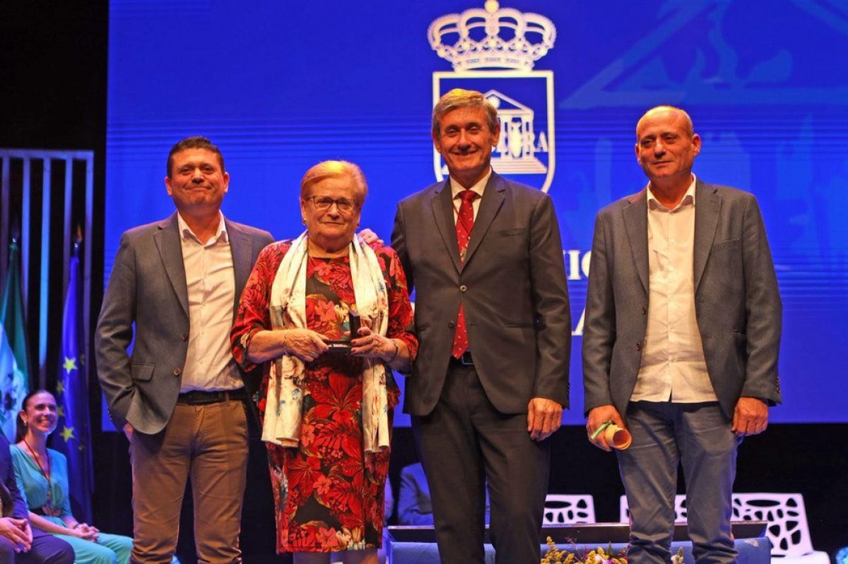 El Día del Municipio de Adra, un acto bellísimo sin precedentes